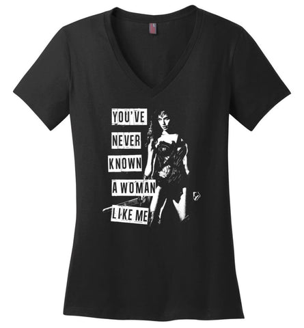 Wonder Girl Ladies Woman You’ve Never Know A Woman Like Me - Ladies V-Neck - Black / M